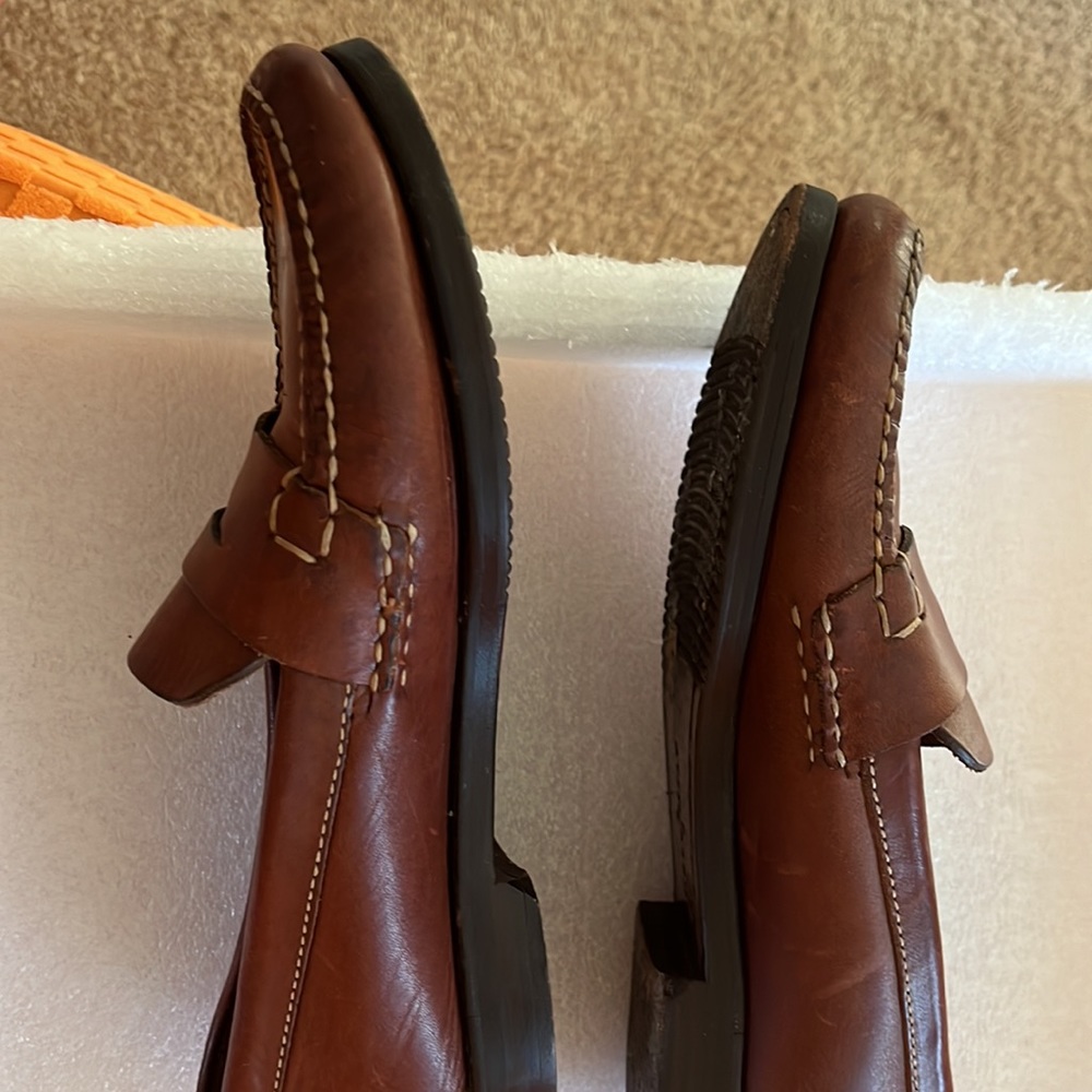 Country Cole Haan Brown is gender-neutral. Size 7.5 M - Picture 12 of 12